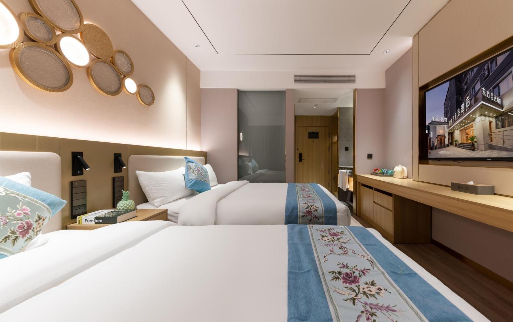 Jingfang Building Smart Hotel - Located In The Busiest Part Of The Downtown Area, Near Beijing Tiananmen Square And The Forbidden City,Wangfujing Shopping Street ,Newly Opened Hotel,Provide Free Laundry Service,Provide Tourism And Ticketing Services المظهر الخارجي الصورة